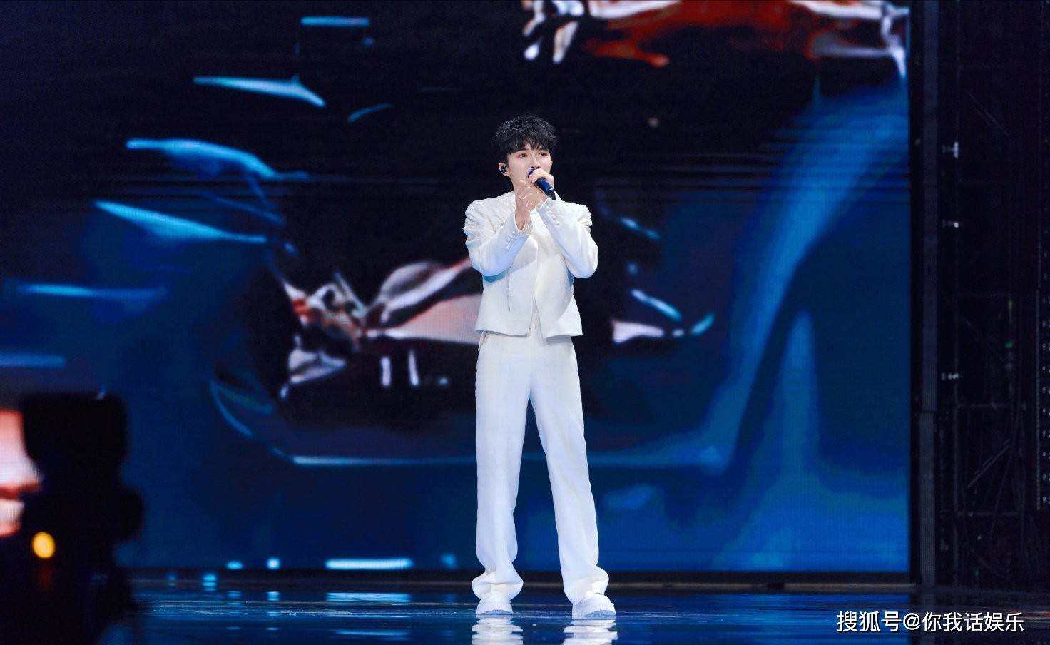 周深广州演唱会传来好消息！周深工作室发文：双场门票预售售罄